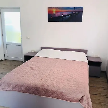 Vakantiehuis “casuta Galbena”